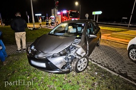 Czołowe zderzenie dwóch toyot na ul. Warszawskiej