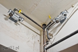 Mieszkańcy marzną, a remont się ślimaczy