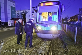 Kolizja skody z tramwajem na ul. Robotniczej