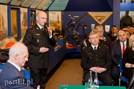 Strażak przewiduje trzy kroki naprzód