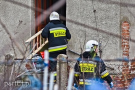 Pożar poddasza ponad 100-letniej kamienicy