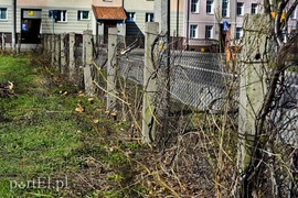 Burzą, by postawić market