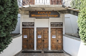 Puste kościoły w wielkanocną niedzielę