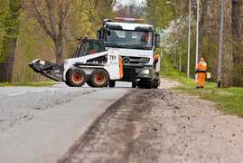 Odnawiają nawierzchnię na Królewieckiej