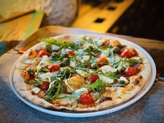 Jedzenie, które porusza Zmysły teraz w NaWynos