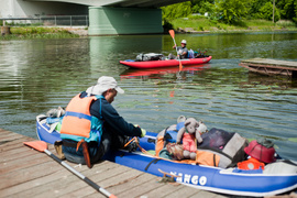 Wiosłują i pomagają dzieciom z hospicjum
