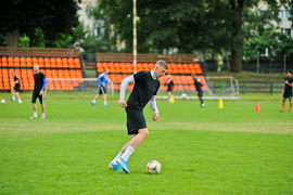 Pomarańczowo-czarny początek sezonu