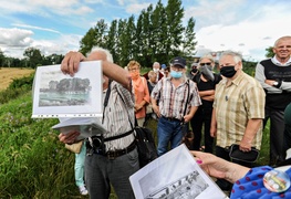 Na prawo most, na lewo most, a dołem Elbląg płynie