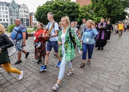 \"Prosimy o to, żeby pandemia się skończyła\". Ruszyła elbląska piesza pielgrzymka