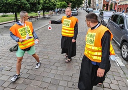 \"Prosimy o to, żeby pandemia się skończyła\". Ruszyła elbląska piesza pielgrzymka