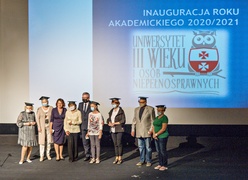 \"Zrobić coś dla siebie\". Inauguracja roku UTWiON
