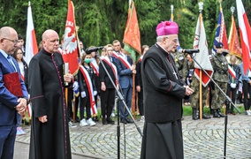 \"Mimo brutalnych represji zachowali polskość\"