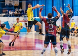 Młodość przegrała z doświadczeniem