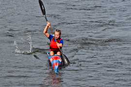 Kajakarskie święto na rzece