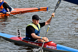 Kajakarskie święto na rzece