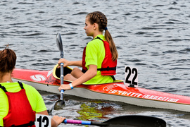 Kajakarskie święto na rzece