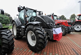 Rolniczy protest w Elblągu. \"Nie\" dla \"piątki Kaczyńskiego\"