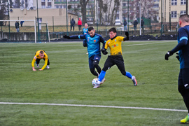 W deszczu bez bramek